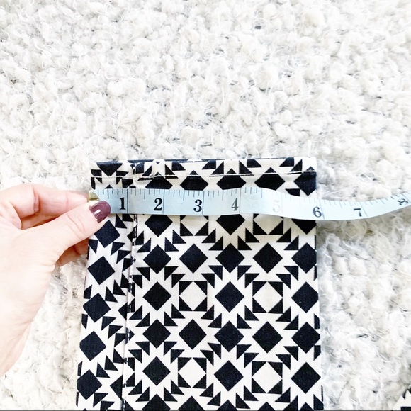 J. Crew Mid arise Toothpick Jean Black/White Print - Picture 4 of 11